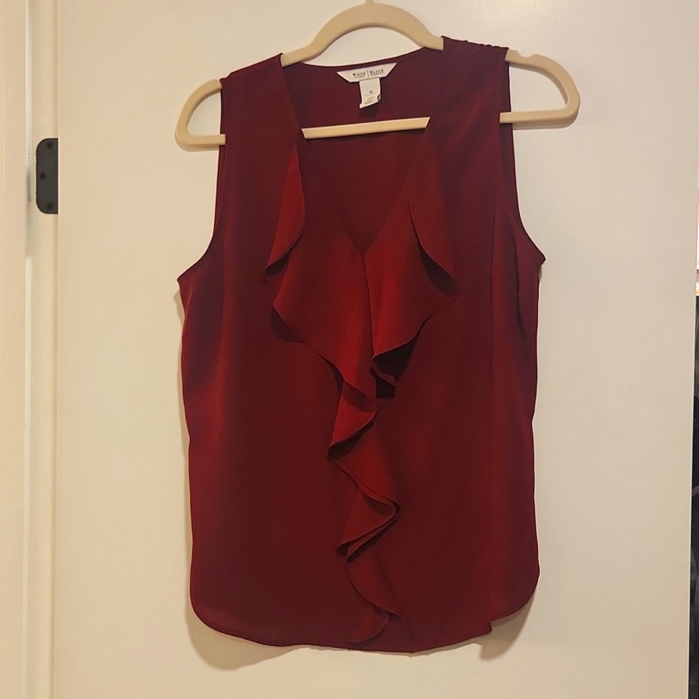 White black house market top